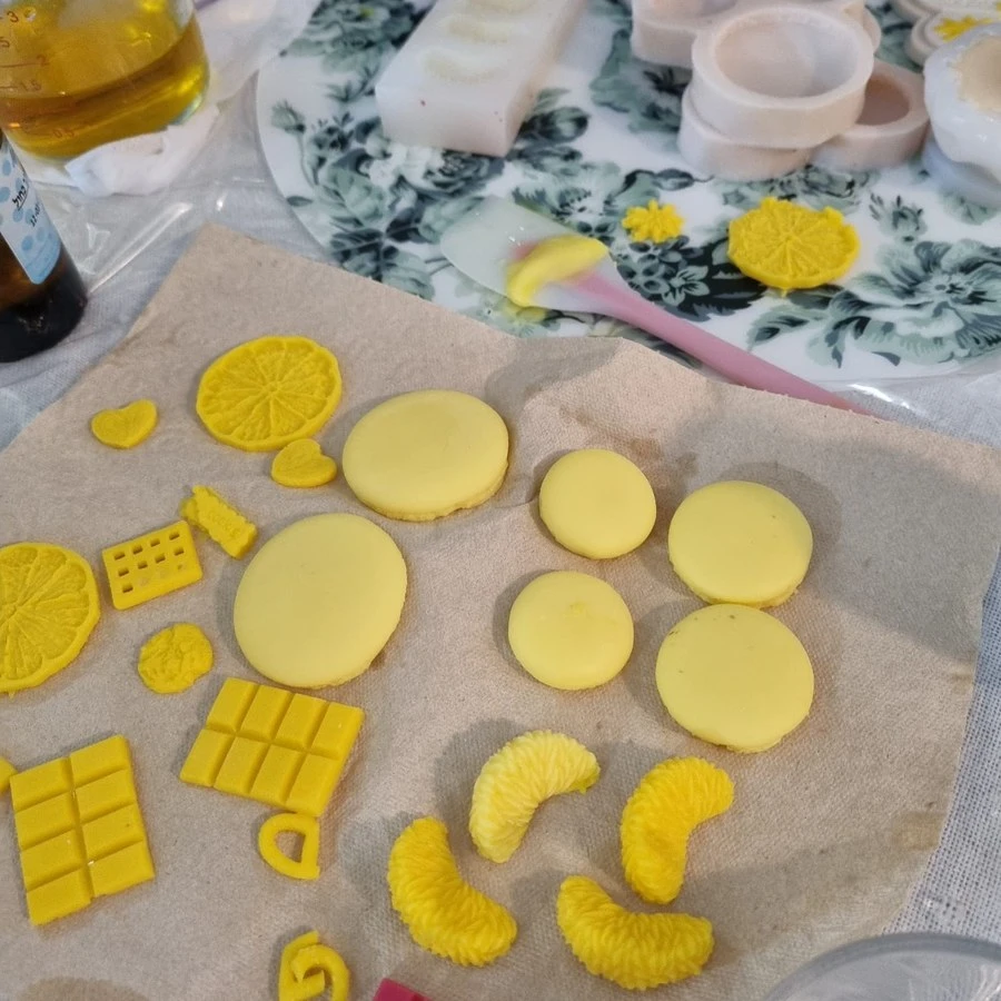 תוספות שעווה מתוקות