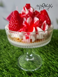 🍓 נר קינוח תות וקצפת 